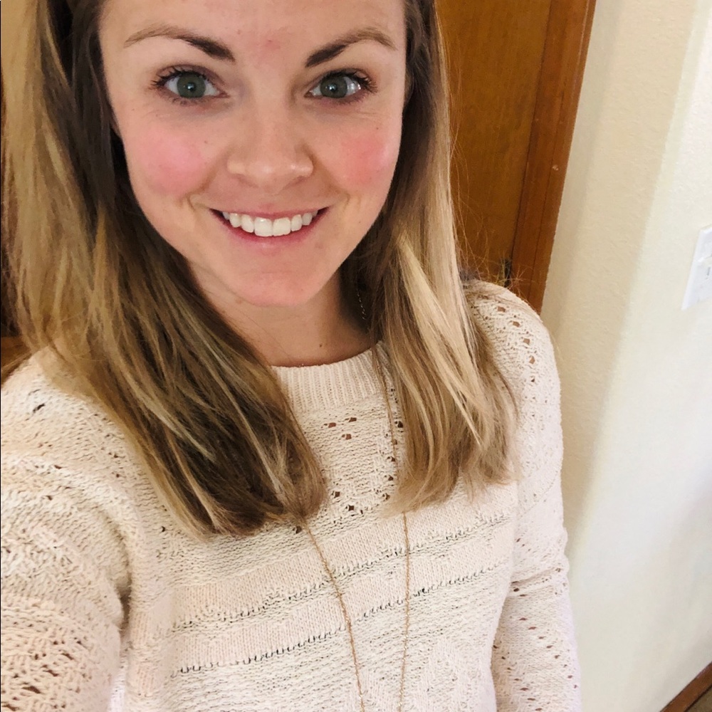Meet your Posher, Alexis